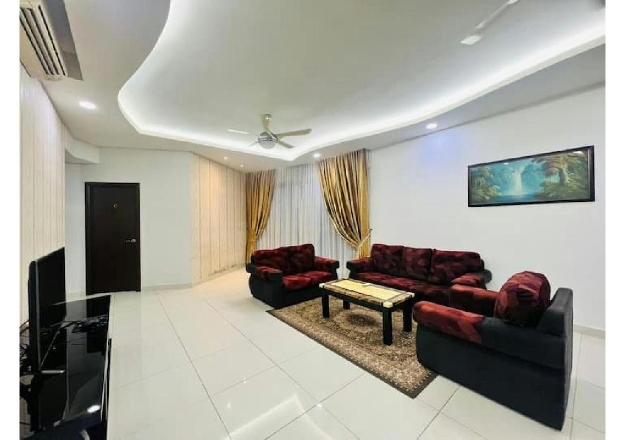 Regalia And By The Relaxstay Apartment Kuala Lumpur