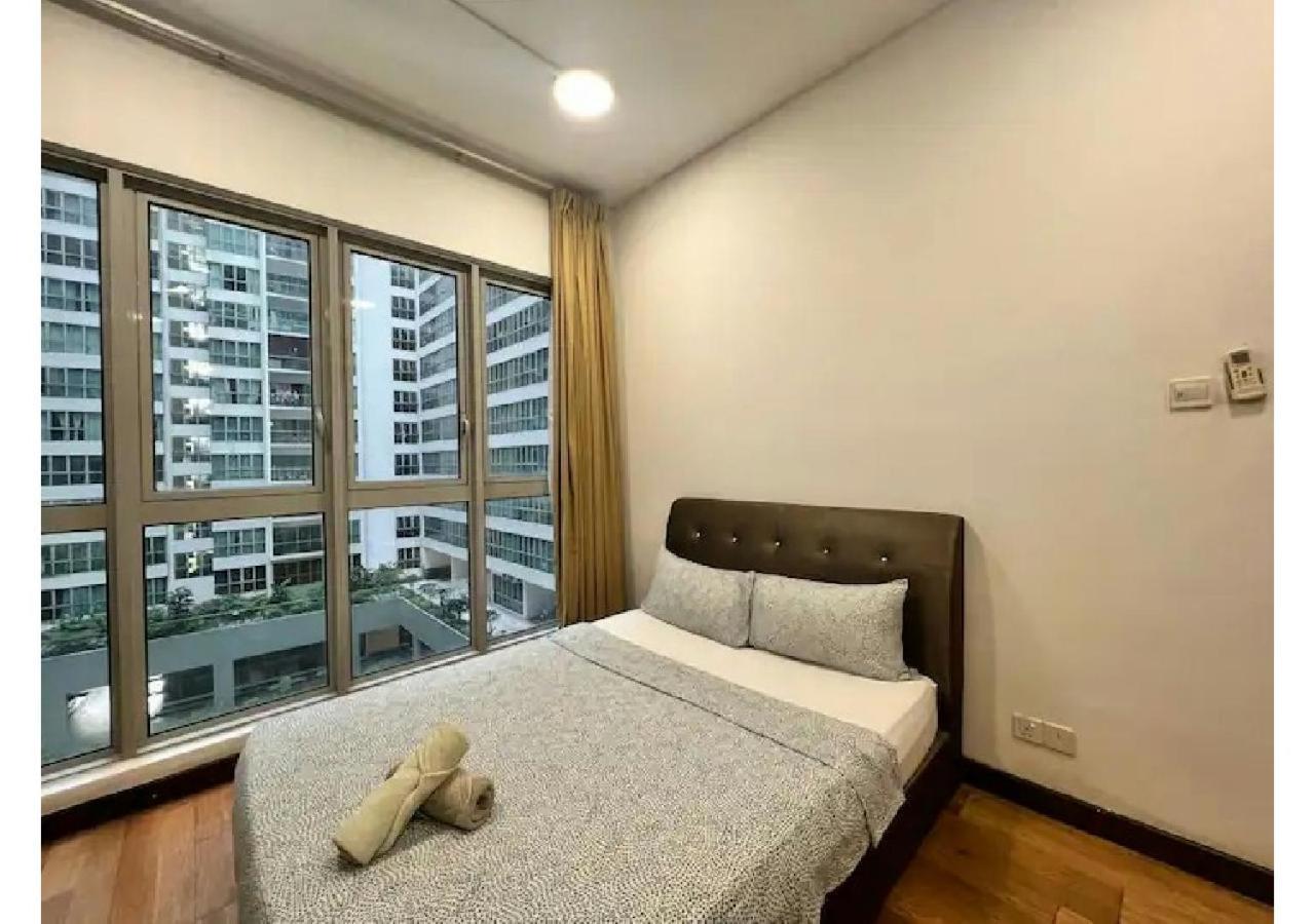 Regalia And By The Relaxstay Apartment *